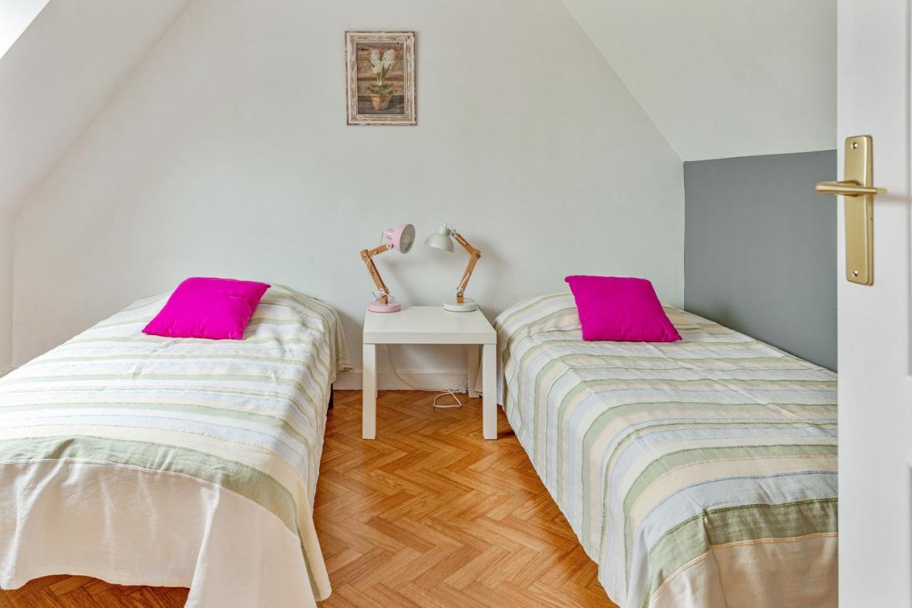 Maison de 2 chambres a Guimaec a 500 m de la plage avec vue sur la mer jardin amenage et wifi Extérieur photo