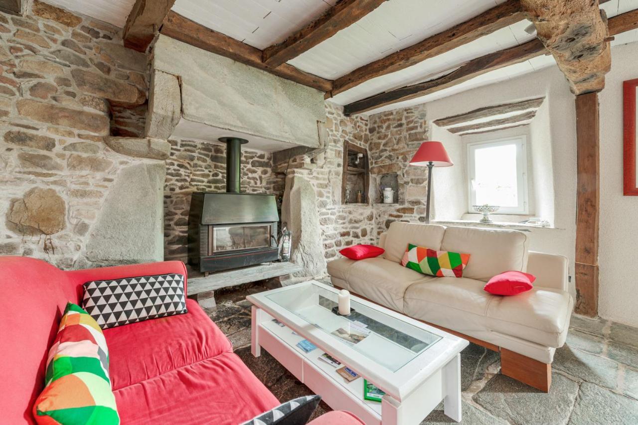 Maison de 2 chambres a Guimaec a 500 m de la plage avec vue sur la mer jardin amenage et wifi Extérieur photo